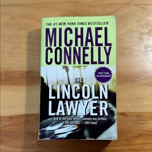 📚2/$6  The Lincoln Lawyer #1 in Series